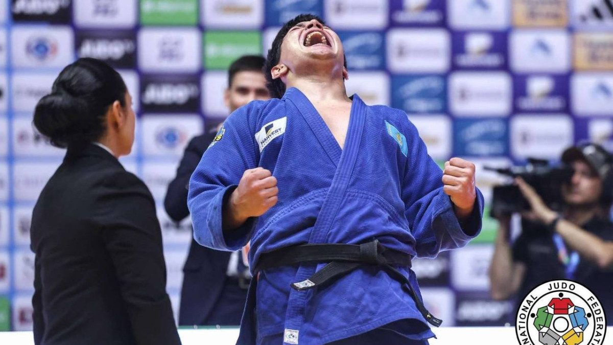 Дзюдоист Адильжан Жаудинов завоевал золотую медаль чемпионата мира среди кадетов