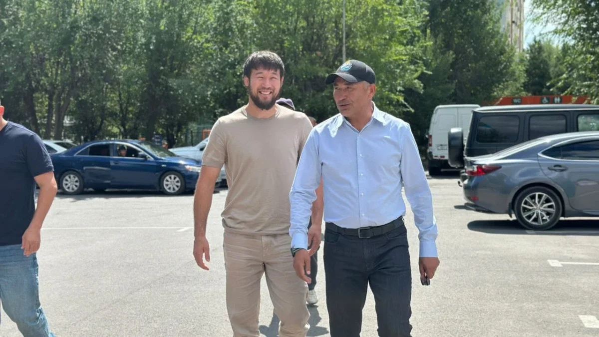 Шавкат Рахмонов Құрылтай сайлауында өз таңдауын жасады