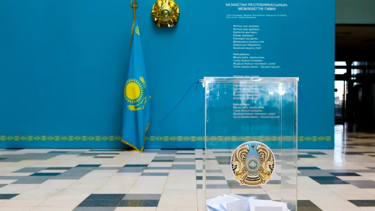 Құрылтай сайлауы: Үш сағатта 2,2 миллион адам дауыс беріп үлгерді