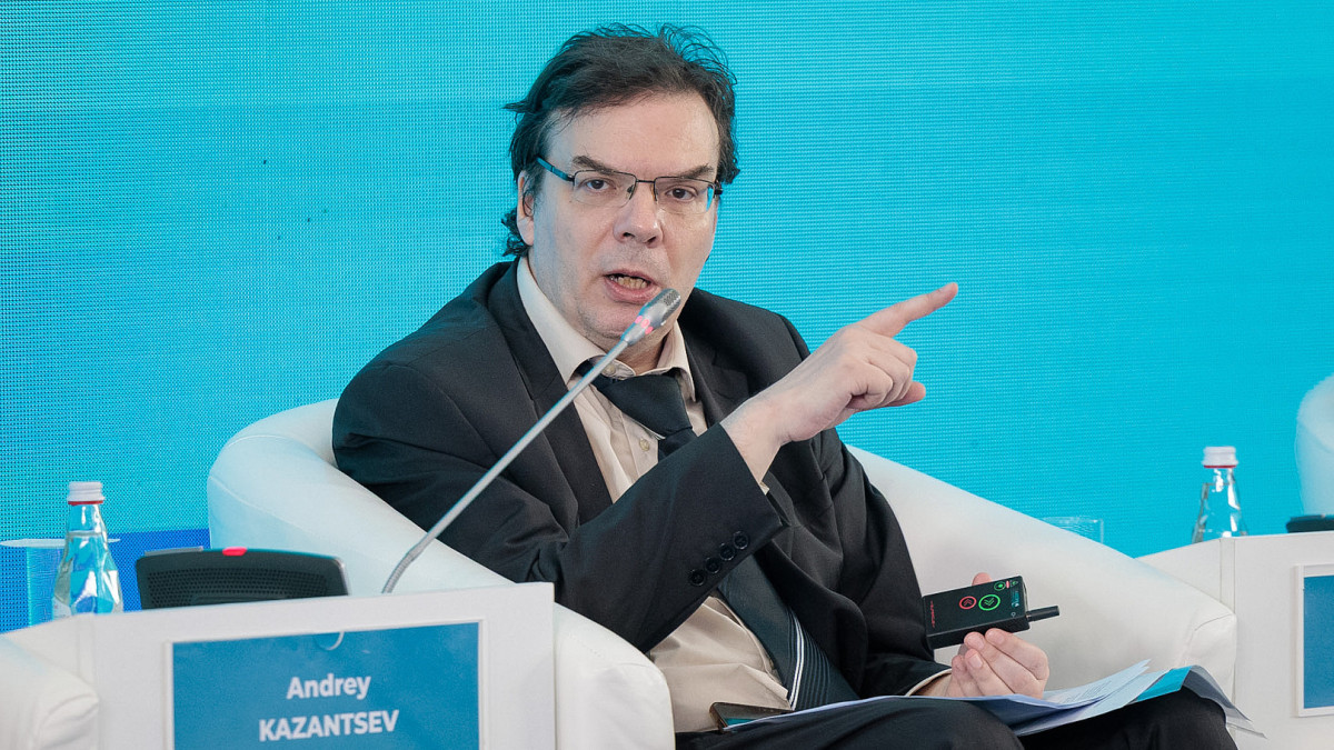 Халық саясатқа емес, болашағына алаңдайды – Андрей Казанцев