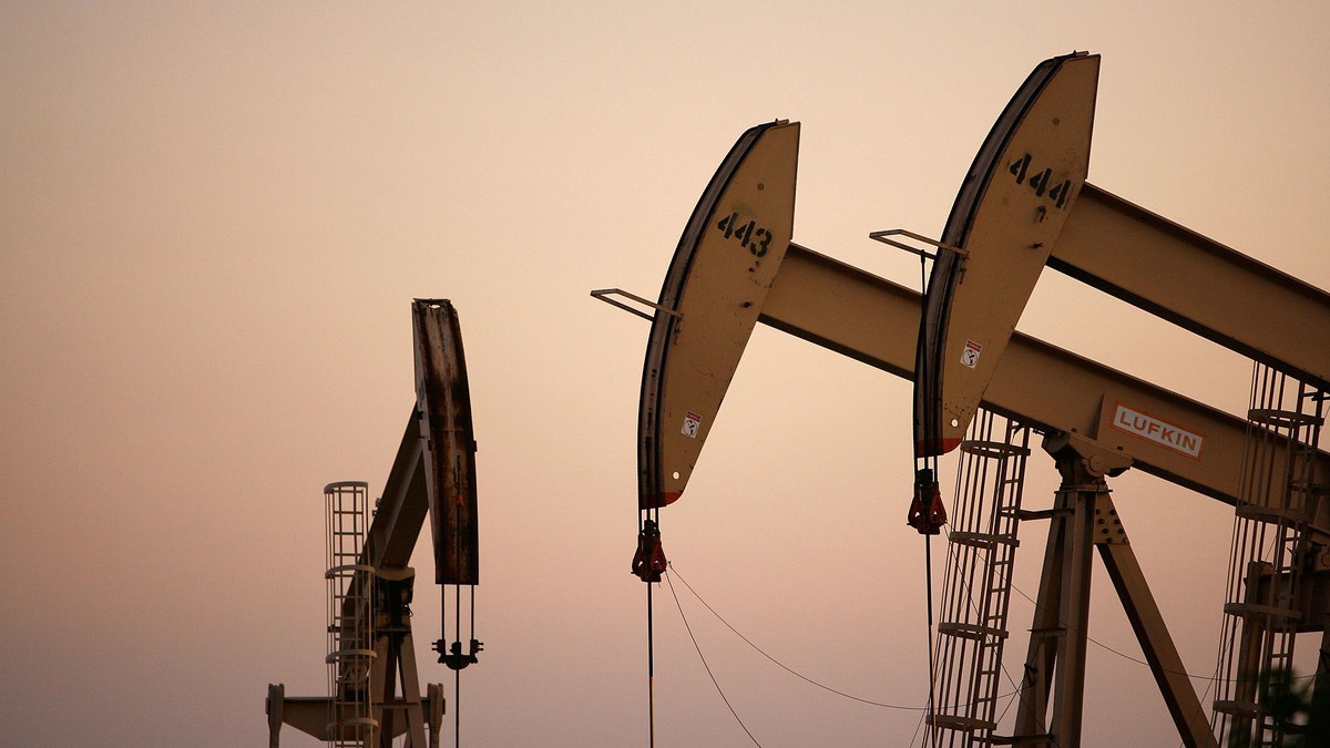 Нефть Brent опустилась ниже 92 долларов за баррель
