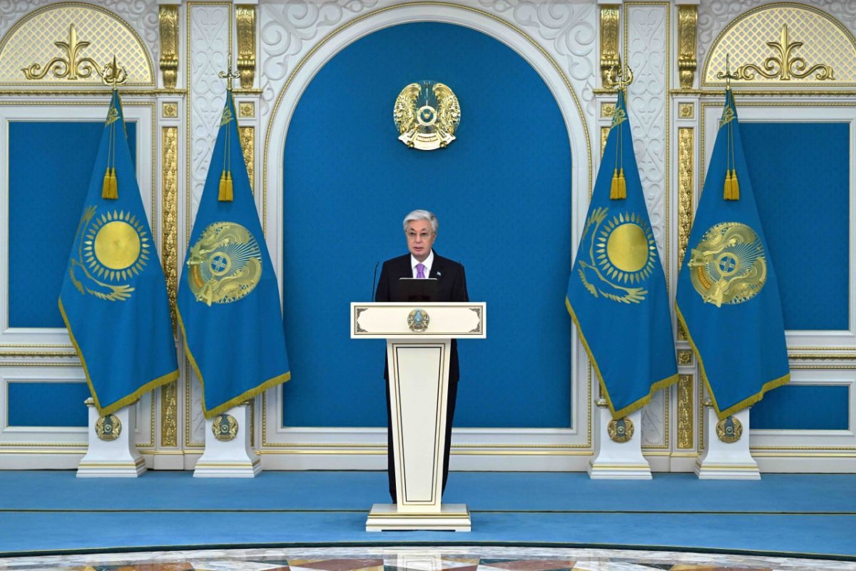 «Біз сіздерді мақтан тұтамыз»: Президент білім сайысында үздік нәтижеге қол жеткізген дарынды жастармен кездесті