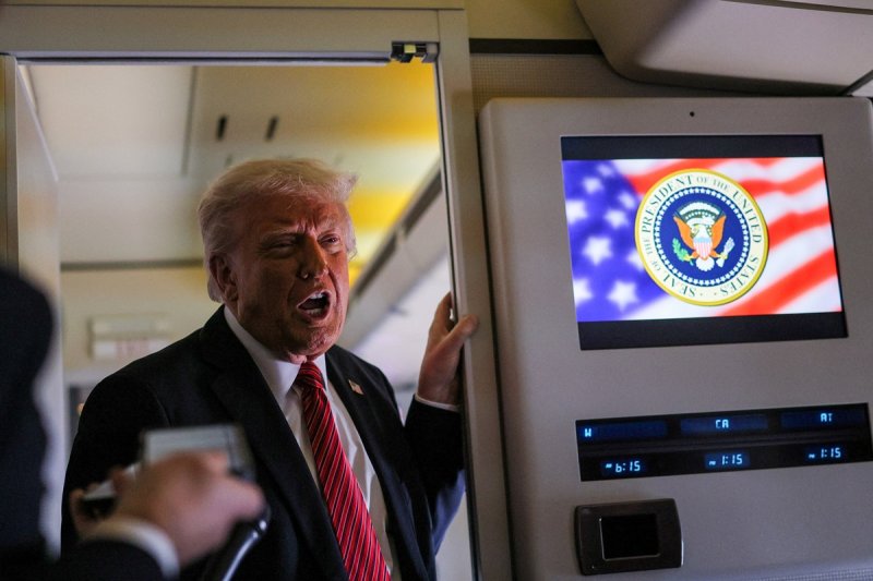 «Иран полностью развалится!»: Дональд Трамп сделал громкое заявление