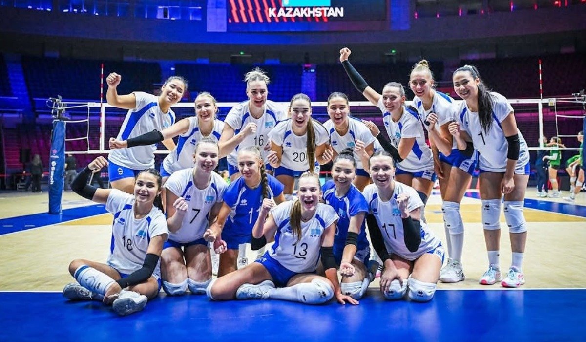 Казахстан разгромил Австралию на чемпионате Азии по волейболу