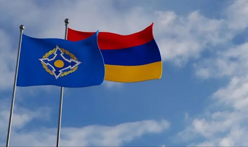 Пашинян рассказал о силах, добивающихся ввода войск ОДКБ в Армению