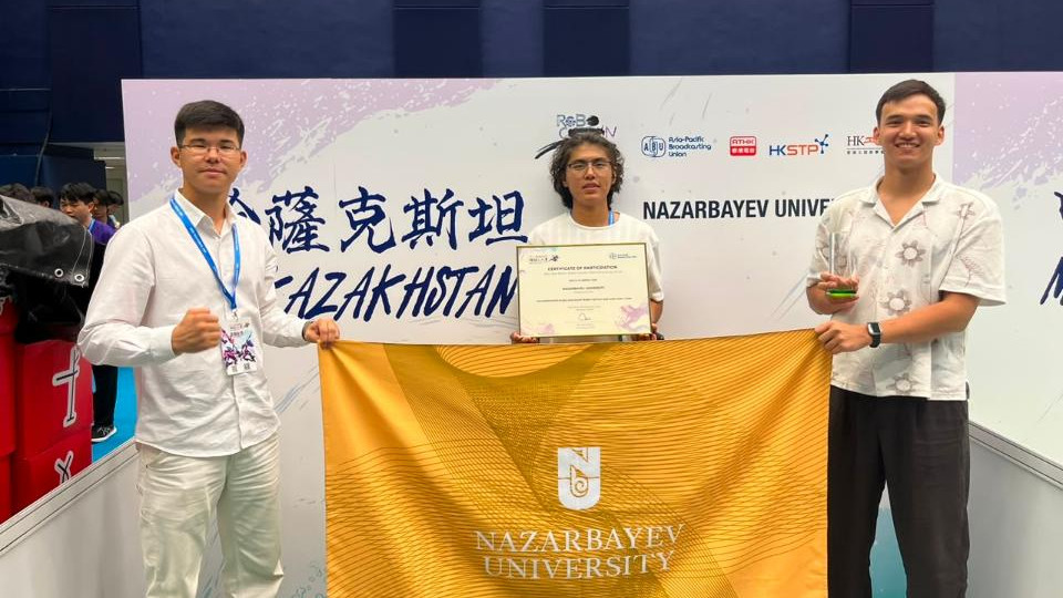 Казахстанская команда отличилась на международном чемпионате роботов