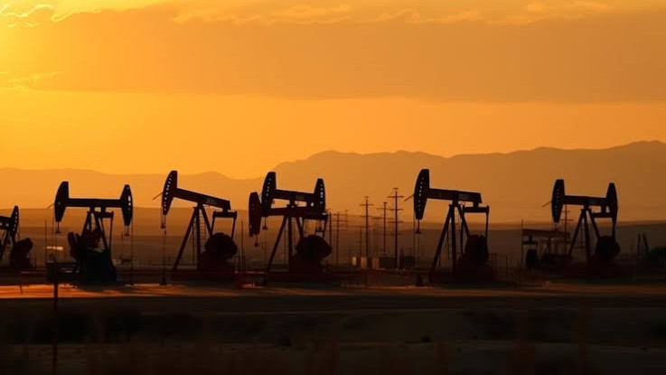 Нефть Brent подешевела более чем на 2%