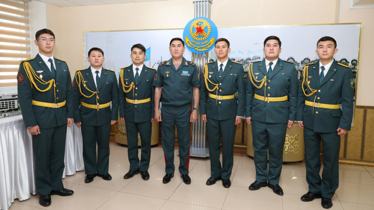 Ұлттық ұлан Түркияда білім алған алты жас офицермен толықты