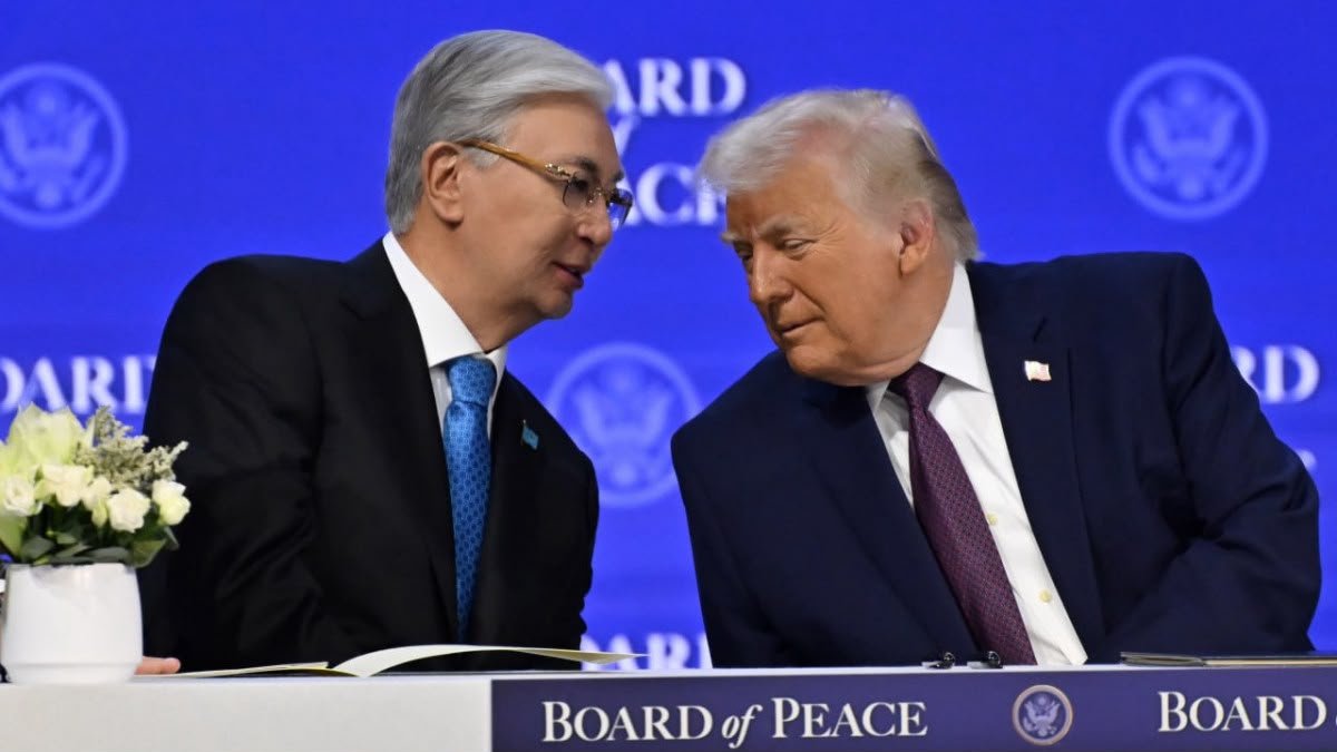 Трамп түнгі екіде конгрессменге қоңырау шалып, Тоқаевқа сәлем жолдады