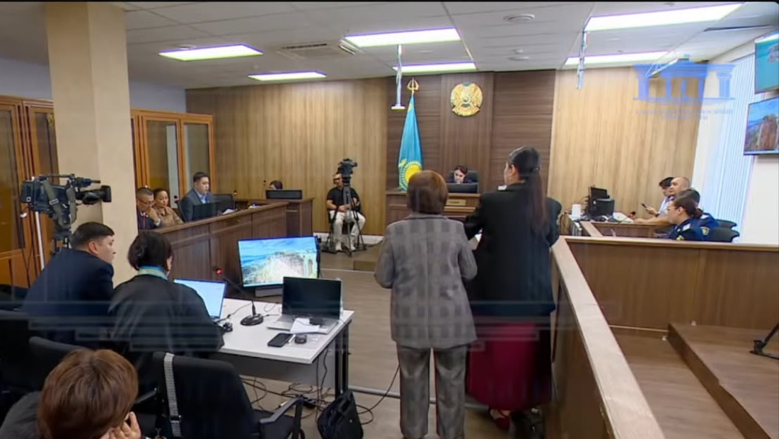 «Кондиционер принадлежал соседнему зданию»: в суде по делу Улданы Мырзуан опрашивают свидетелей