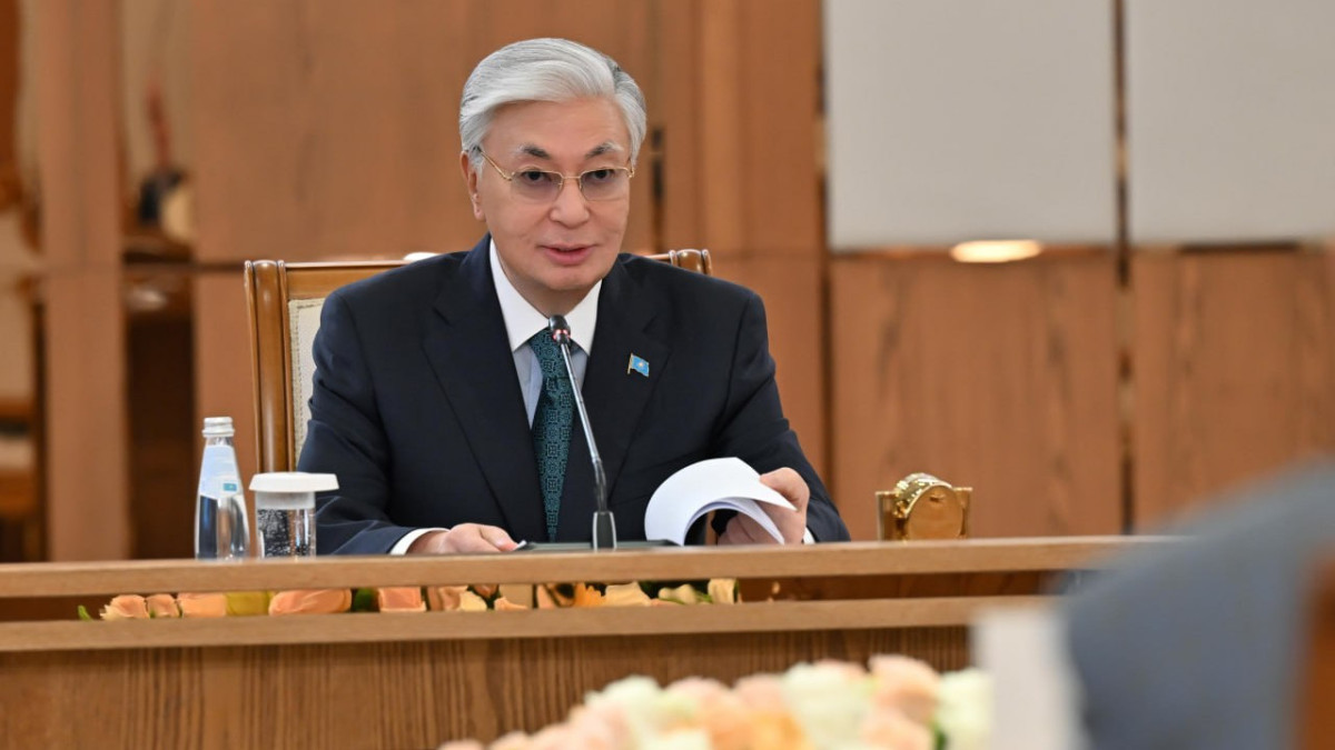 Президент ұстаздарға: Озық ойлы және отаншыл ұрпақ тәрбиелеуде зор еңбек сіңіріп жүрсіздер