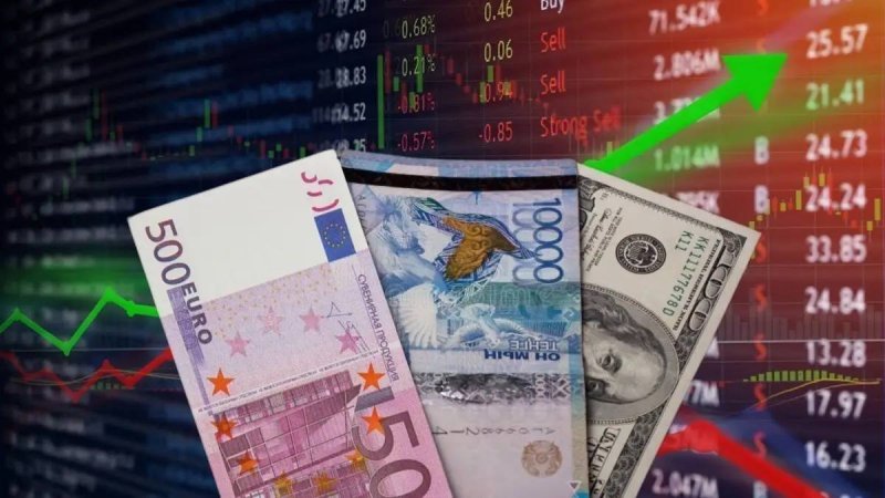 Сколько стоит доллар в обменниках Казахстана