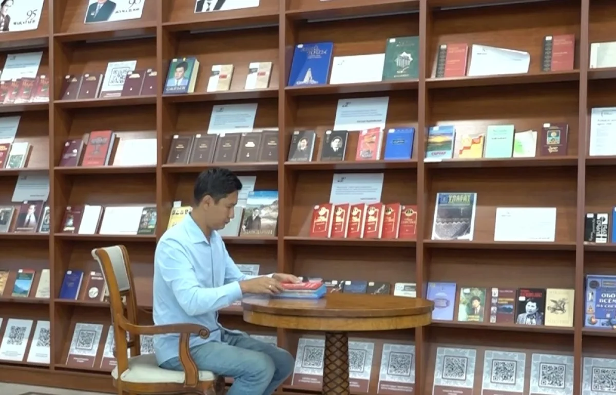 Книги в центре внимания: как в Казахстане развивают культуру чтения