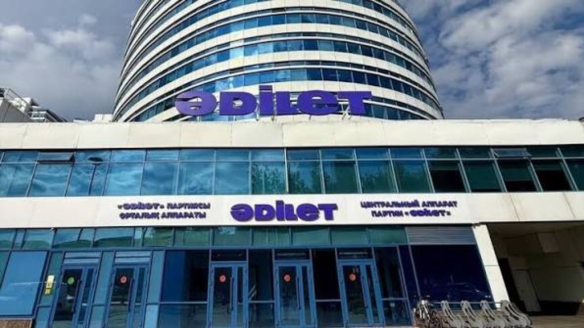 «Әділет» партиясы Құрылтай депутаттарының тізімін жариялады