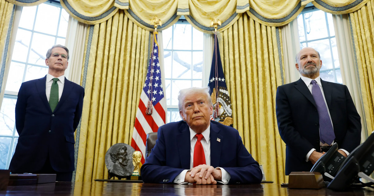   Президент уәдесінде тұрмады, мемлекеттік қарыз 40 трлн доллардан асты   