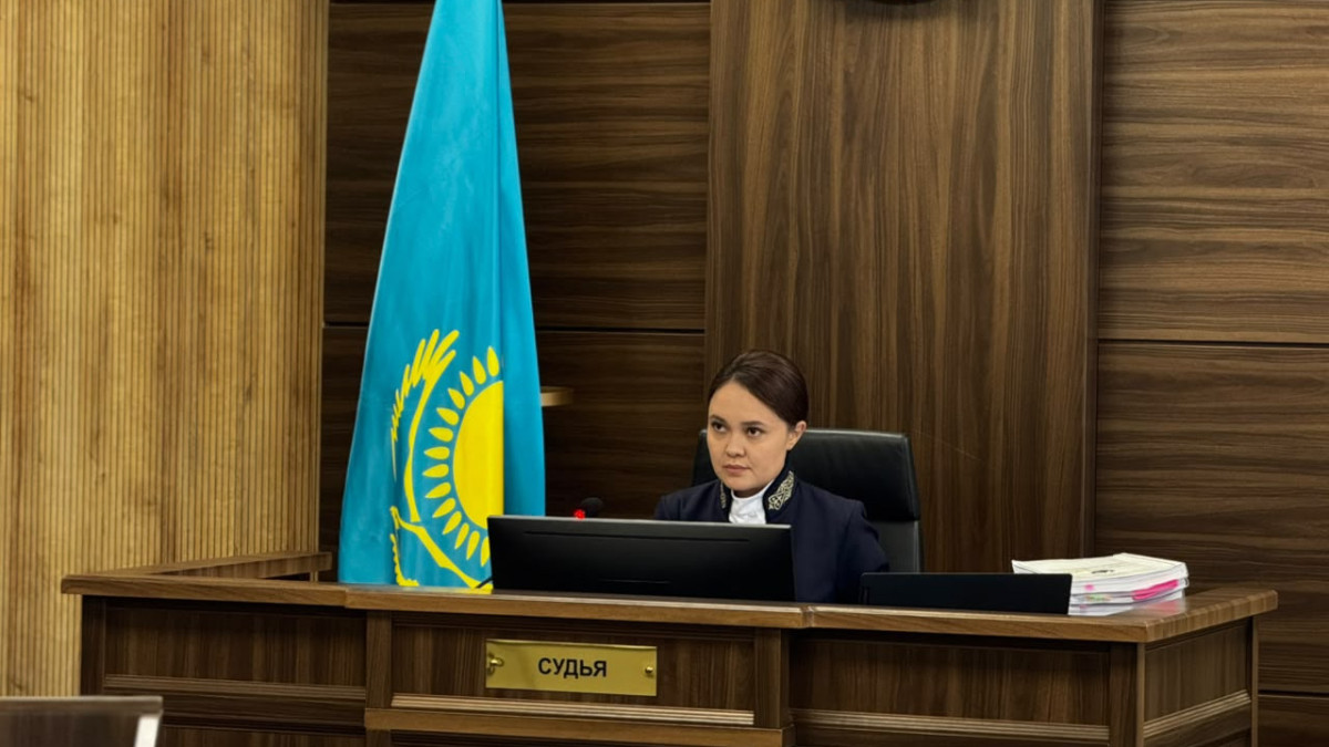 Адковат сотта үйдің бұрынғы басшысына: Жұбаниязоваға үйдің жағдайы жақсы екенін не себепті айттыңыз?