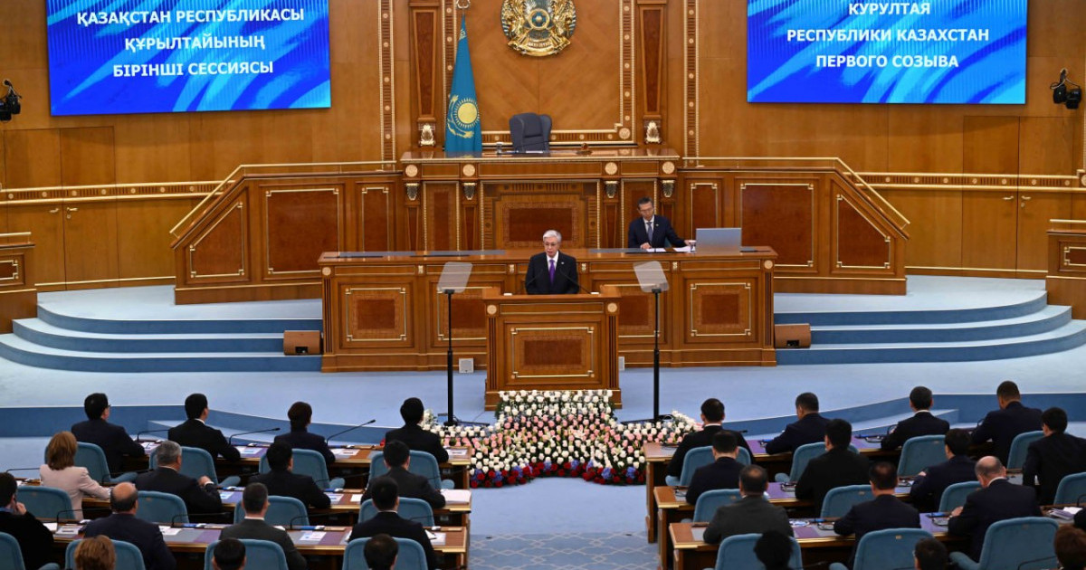  Заң шығарушы органның ықпалын едәуір күшейттік – Президент Құрылтайға ауқымды құзырет берілгенін айтты 