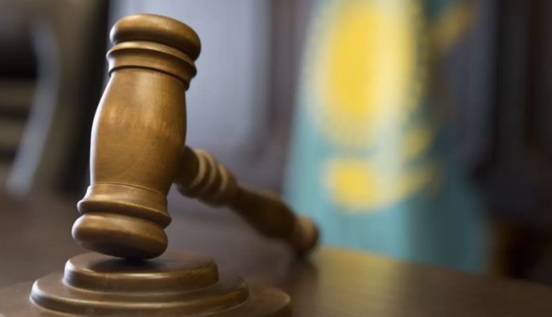 «Пытался защитить маму»: мужчина получил срок за убийство 15-летнего пасынка в Костанае