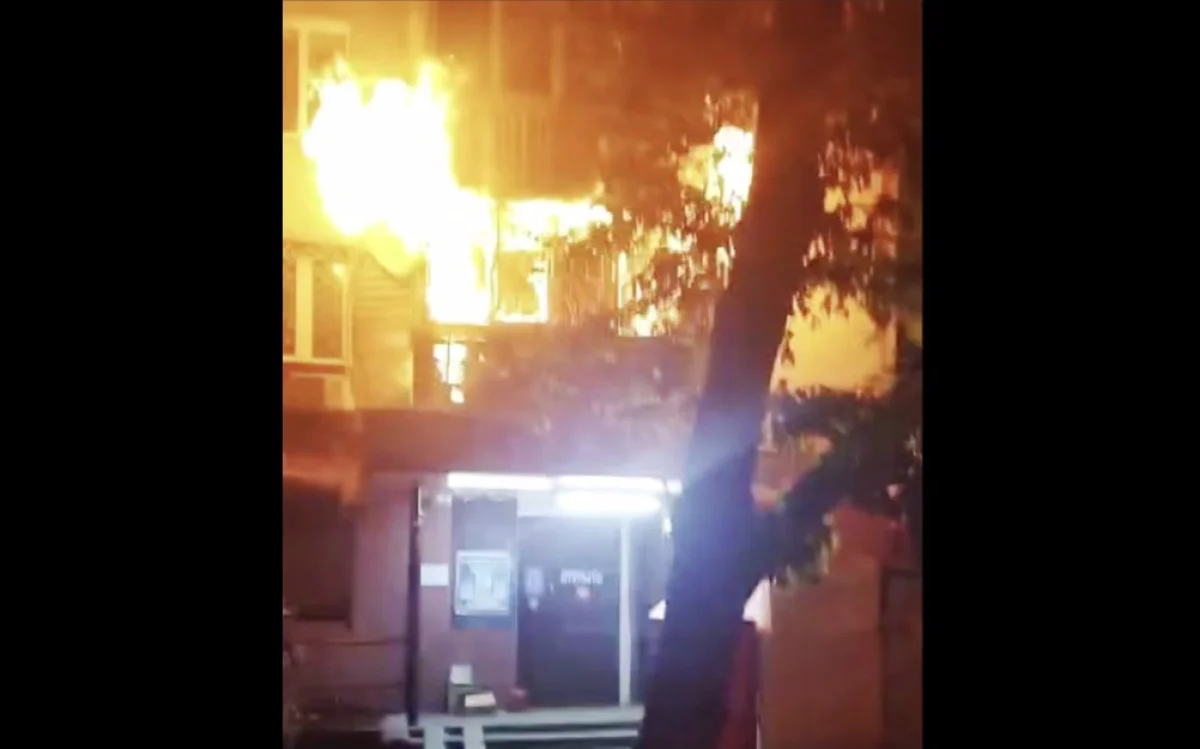 Ночные пожары вспыхнули сразу в нескольких районах Алматы (ВИДЕО)