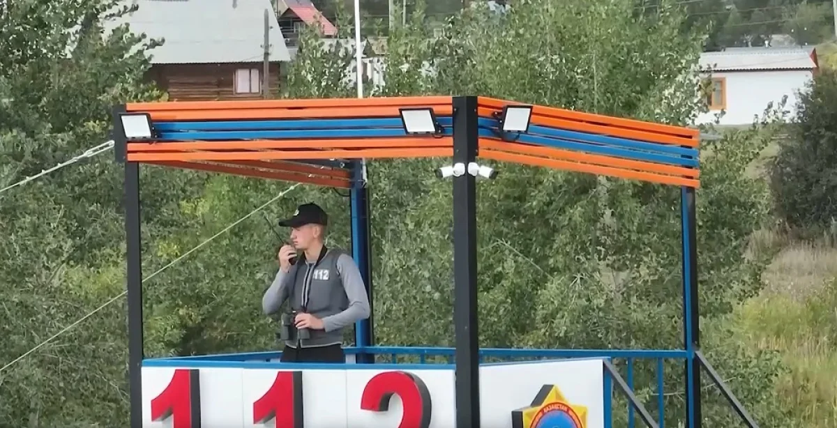 Купальный сезон продлили, но спасателей по-прежнему не хватает