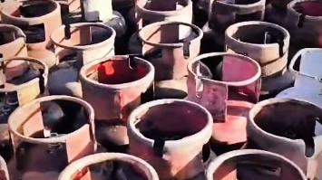 Қостанайда тіркемесінде 400 газ баллоны бар жүк көлігі өртенді