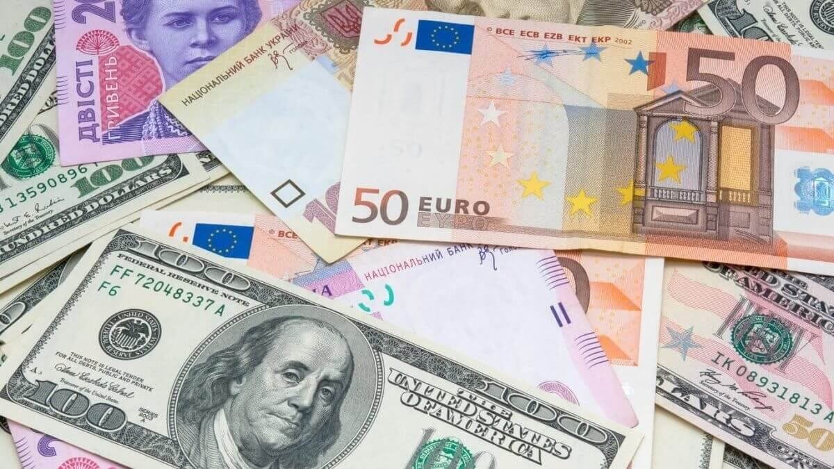 Что происходит с долларом в Казахстане 31 августа
