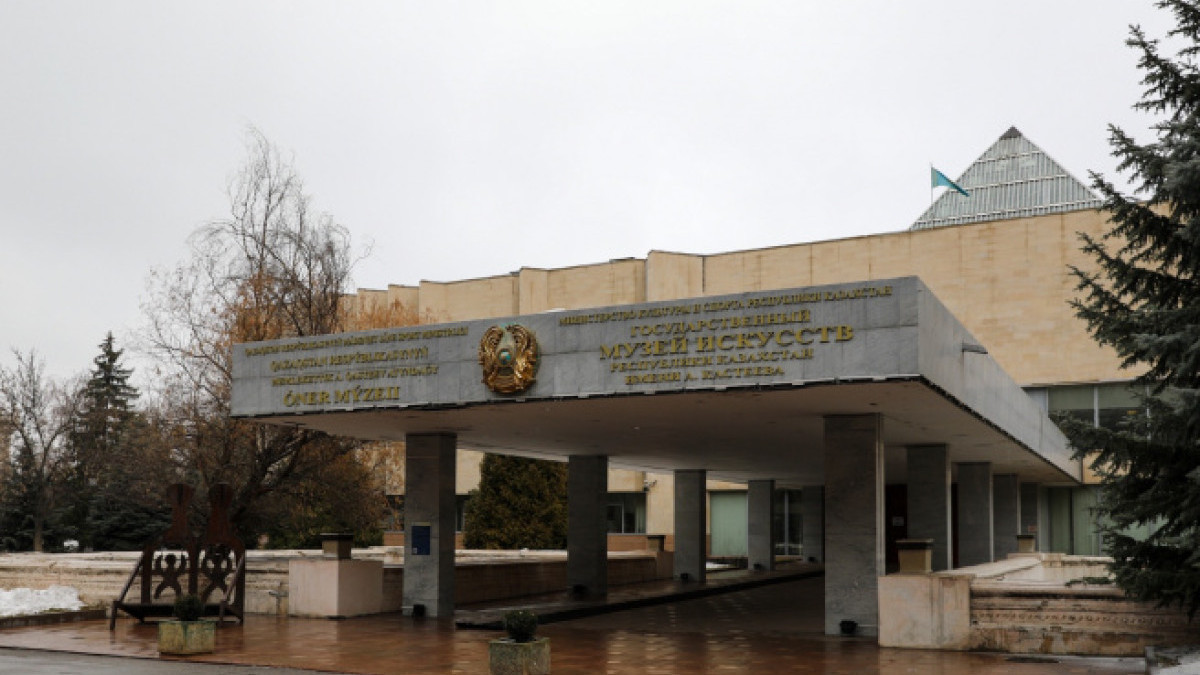 Более 80 работ одной из основоположниц казахского гобелена покажут в Алматы