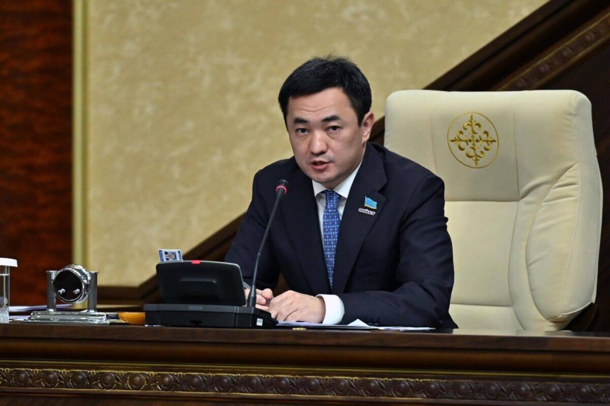 Жаңа Парламент қандай заңдарды қарайды: Айбек Дәдебай басымдықтарды айқындады