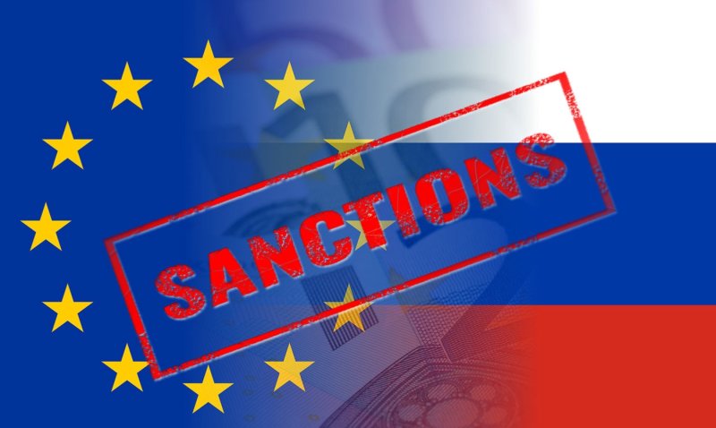 ЕС готовит санкции против 1600 физлиц и компаний из России