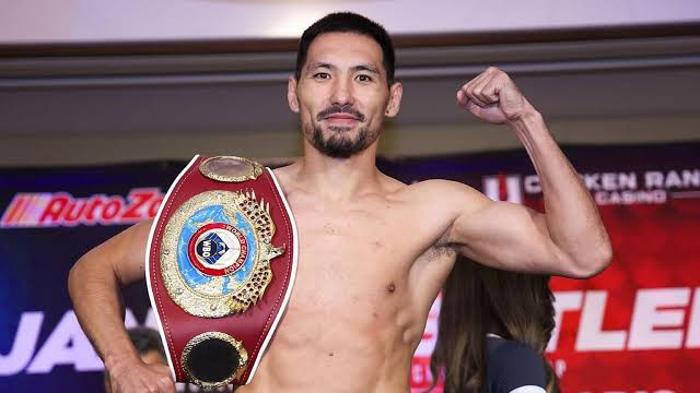 «Становлюсь настоящим кошмаром»: Алимханулы обратился к чемпиону WBO