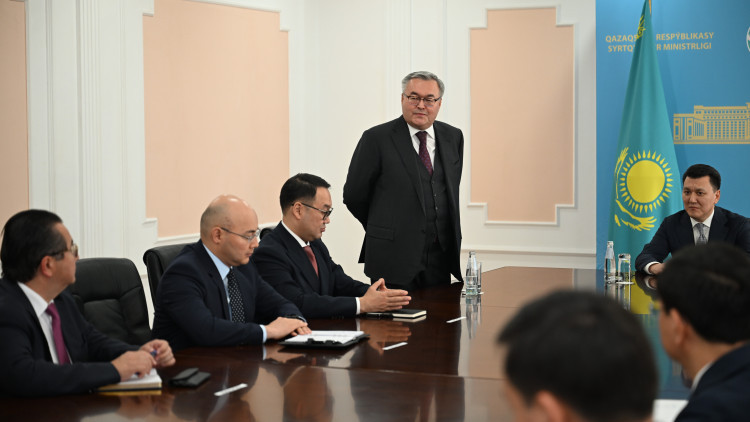 Вице-Президент жаңадан тағайындалған Сыртқы істер министрін таныстырды