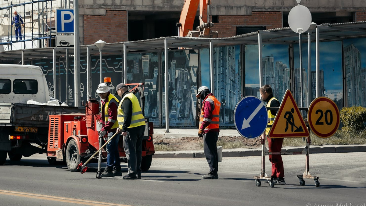 Движение по проспекту Тлендиева в Астане ограничили до 15 сентября