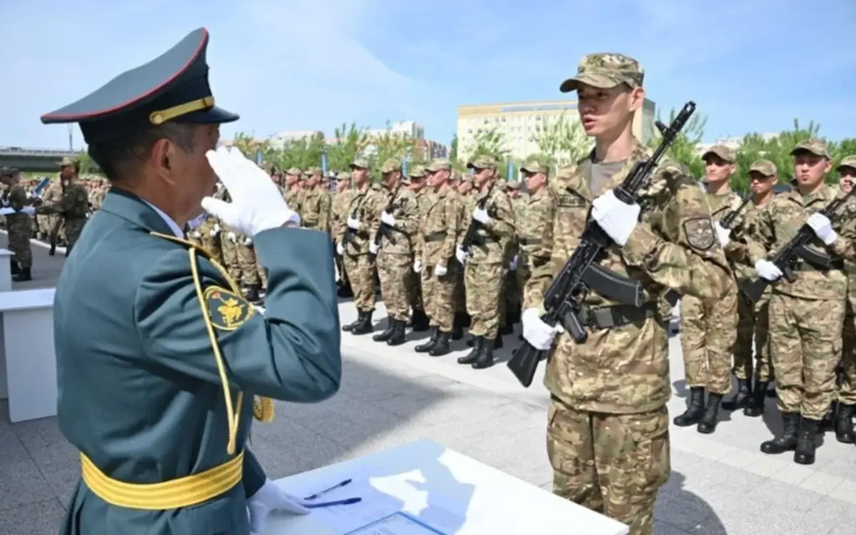 Жыл соңына дейін 23 мыңға жуық қазақстандық әскерге шақырылады