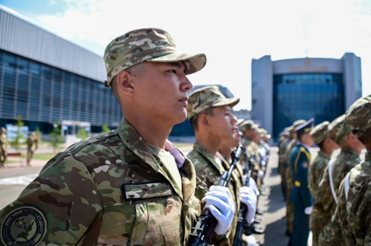 Күзде 23 мыңға жуық азамат мерзімді әскери қызметке шақырылады