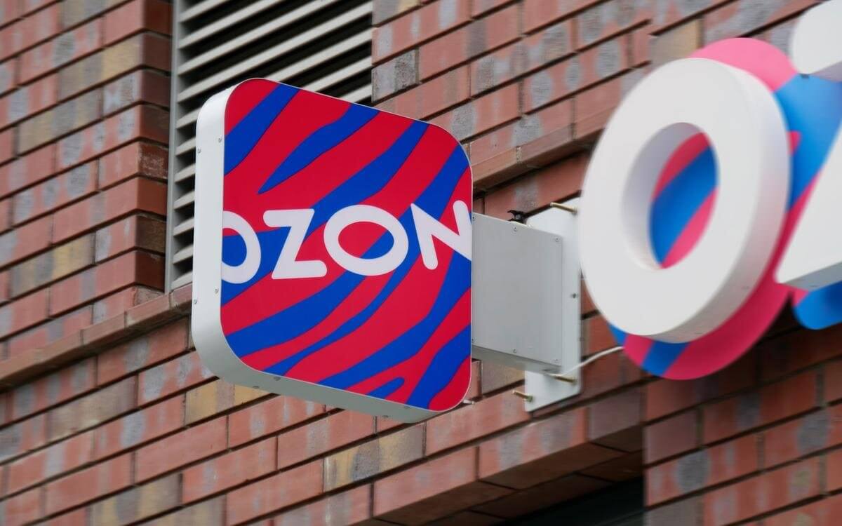 Ресейдегі қоймаларға жасалған шабуылдан кейін Ozon негізгі тауар ағынын Алматы мен Астанаға көшіріп жатыр