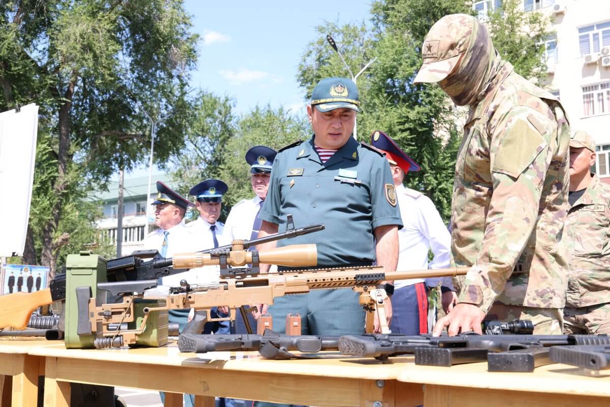 Главнокомандующий Нацгвардии проверил службу военных в Жетысу
