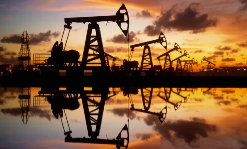 Казахстан будет бурить по 120 скважин в год в поисках нефти