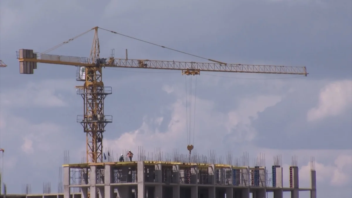 Пәтерсіз қалған тұрғындар: Қостанайдағы ірі алаяқтық ісі бойынша сот үкімі шықты