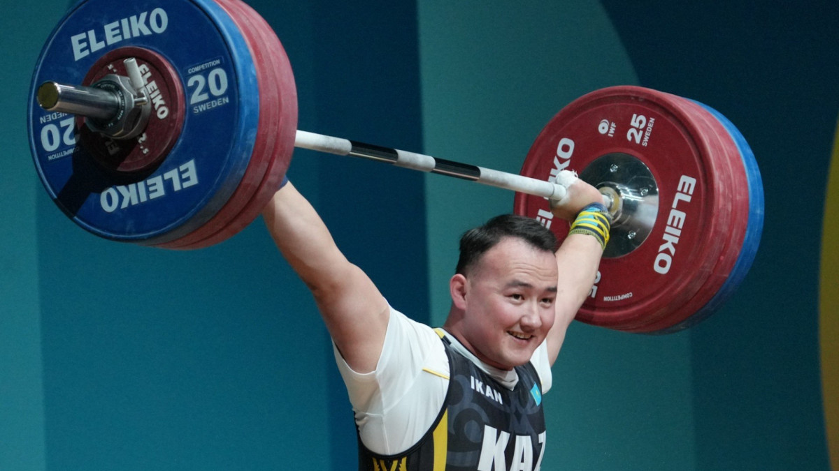 Казахстан назвал состав тяжелоатлетов на Азиатские игры-2026
