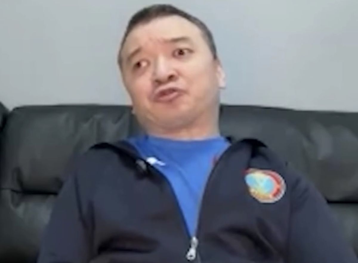 «Бермесең, жұмыстан кетесің»: параспортшы федерация басшысына айлығын беріп отырған