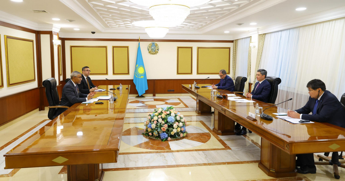  Олжас Бектенов пен Дүниежүзілік кеден ұйымының Бас хатшысымен ынтымақтастық мәселесін талқылады 