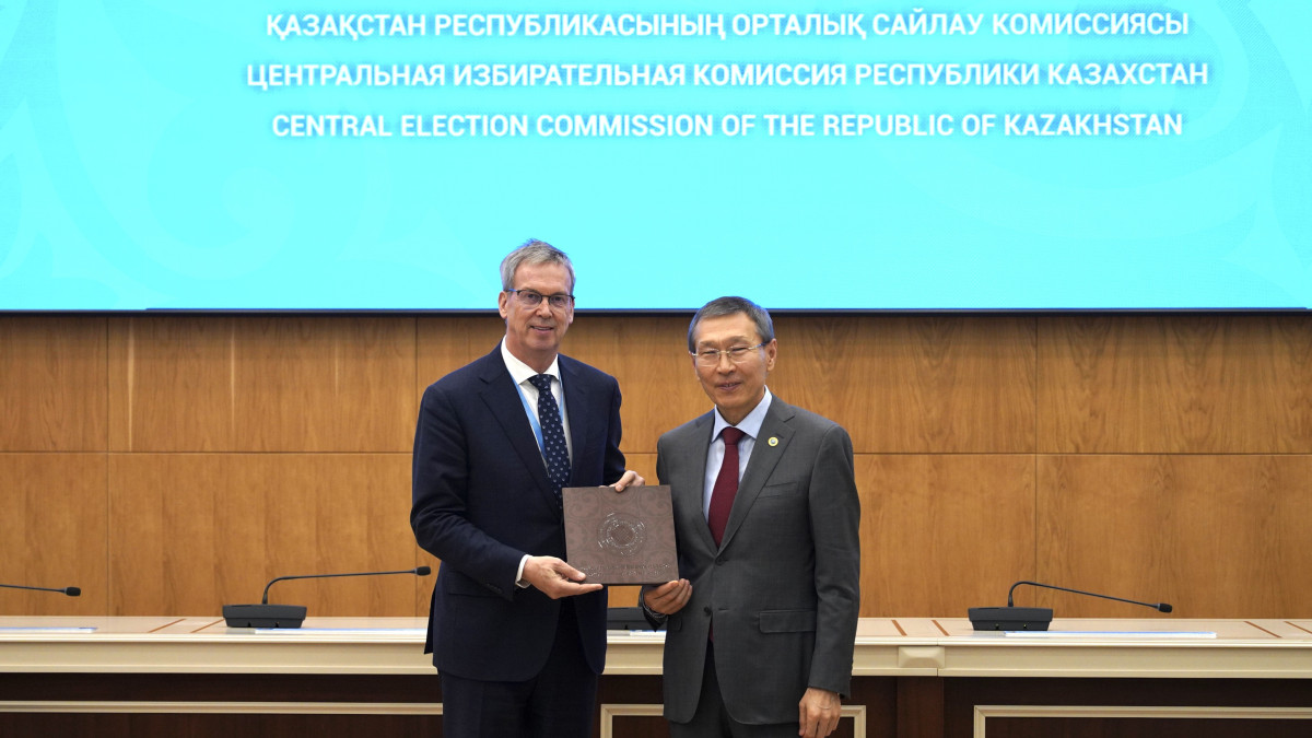 Байқаушылар Қазақстандағы сайлауды ұйымдастырудағы ОСК жұмысына жоғары баға берді