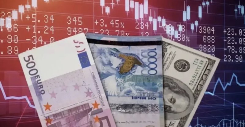 Доллар снова вырос: какие курсы выставили обменники Казахстана 10 сентября