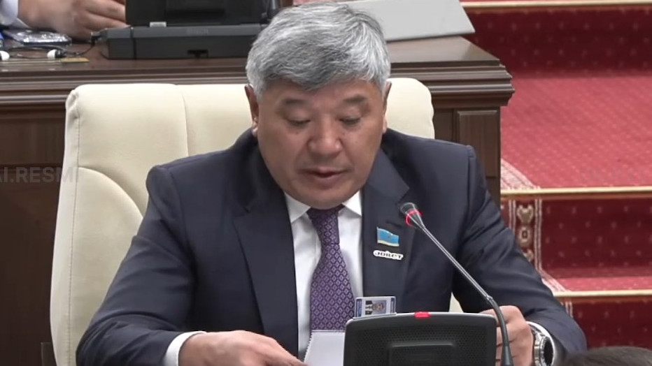 ТикТок, YouTube и Instagram: депутат заявил о высокой вовлеченности детей в соцсети