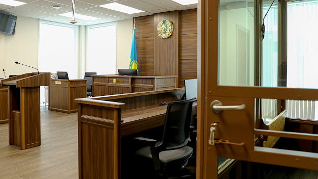 Квартет мошенников осудили за аферы с недвижимостью в Астане