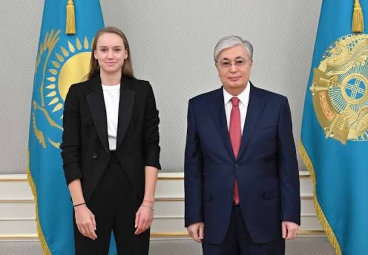 Тоқаев әлемнің бірінші ракеткасы атанған Елена Рыбакинаны құттықтады