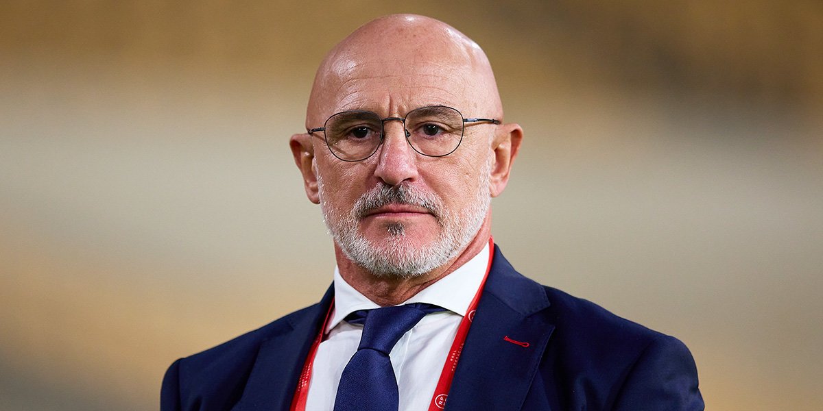 Тренер сборной Испании назвал фаворита на «Золотой мяч»-2026
