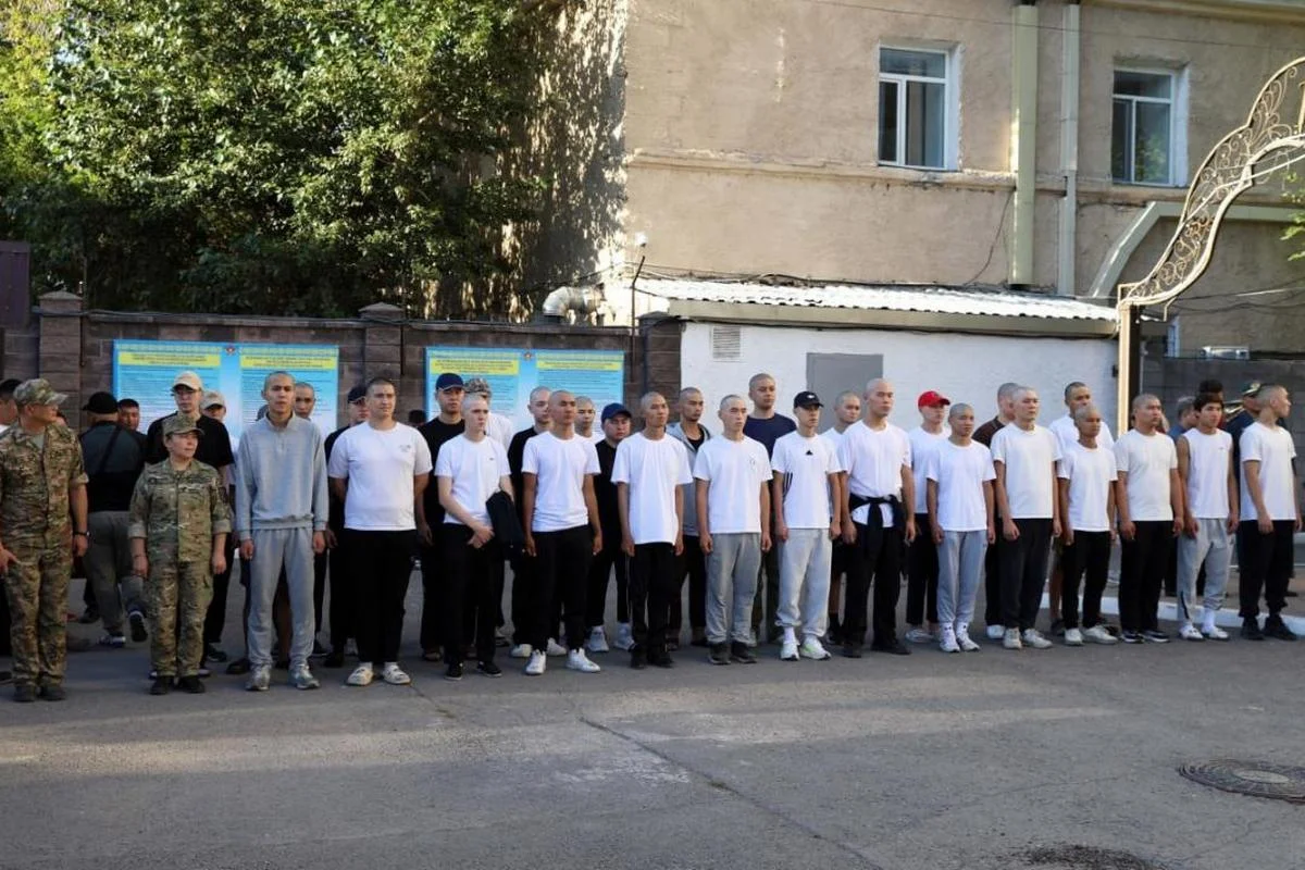 Повестка, медкомиссия, отсрочки: полный разбор призыва в Казахстане