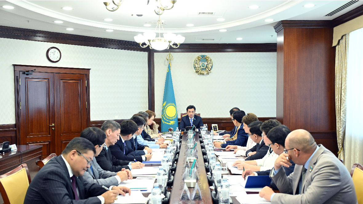 Құрылтайдың алдағы отырысында бірқатар маңызды заң жобасы қаралады