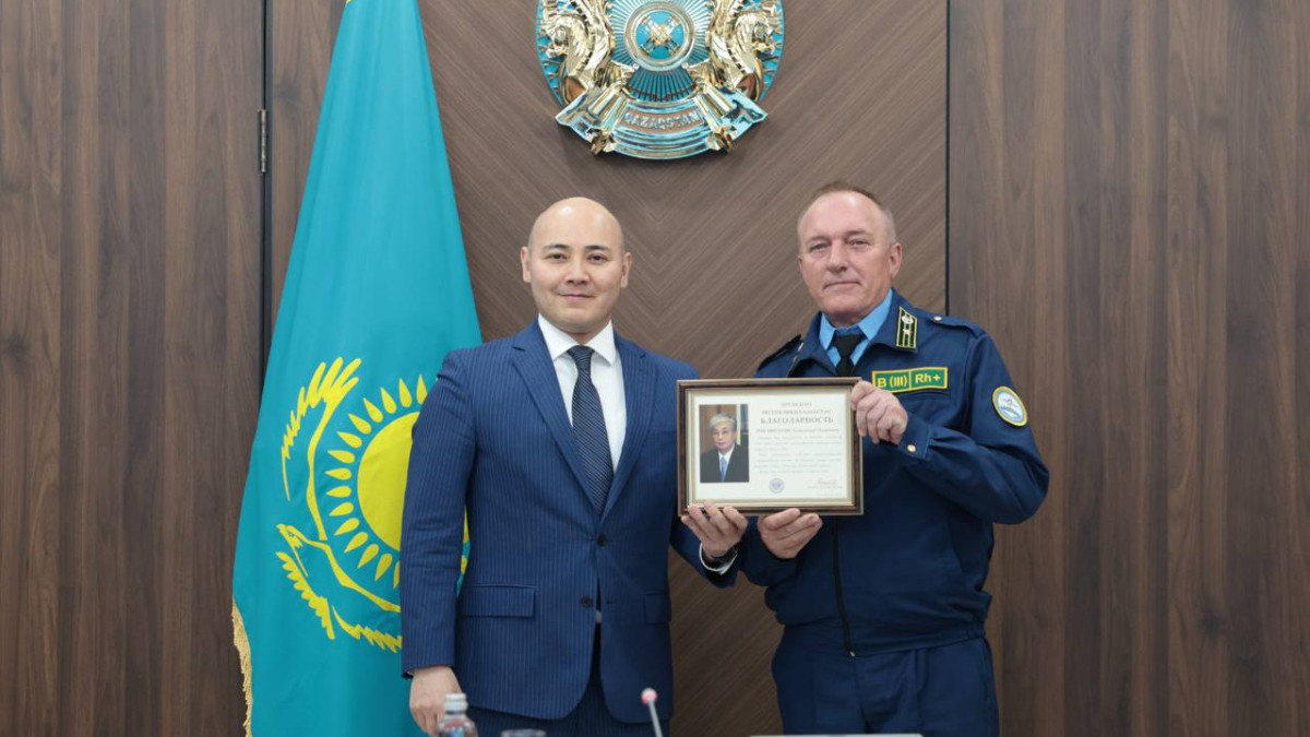 Тушивших гигантский пожар в «Семей орманы» наградили